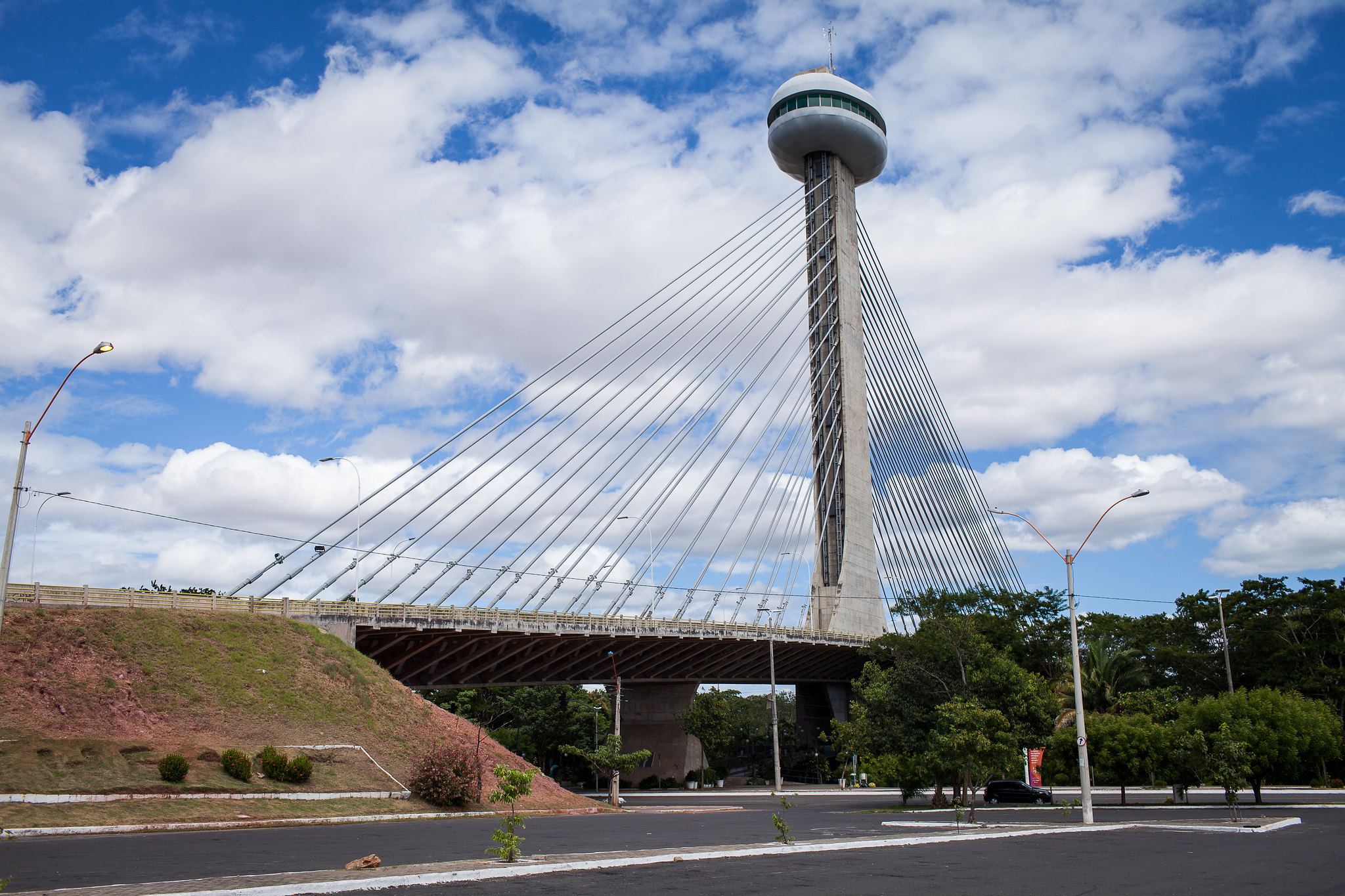 Vista da Ponte Estaiada, em Teresina